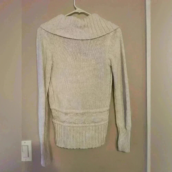 Mango  sweater - Picture 3 of 3